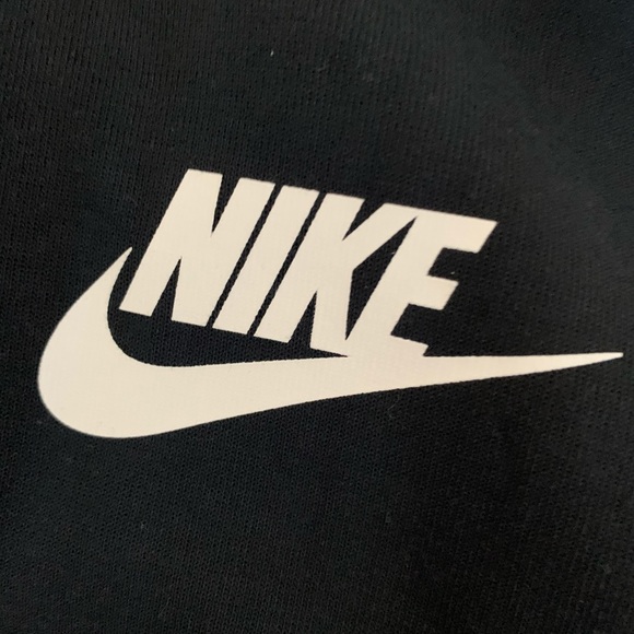 Black Nike Jacket - Picture 4 of 4